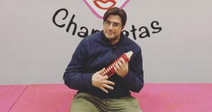 La murga “Ni + Ni -” afina motores para el Carnaval 2027 con la llegada de Luisma, un armonizador de lujo