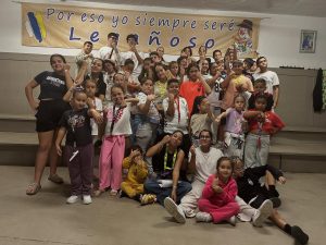 Los Legañositos estrenan pulseras  en un emotivo gesto de compañerismo