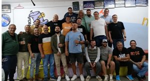 La Murga Ni Quito Ni Pongo celebra la Navidad con un almuerzo que duró “hasta el desayuno”