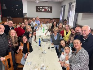 La Agrupación Musical Chaxiraxi celebra su almuerzo navideño entre brindis y buenos deseos para el nuevo año