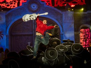 El corazón del Carnaval late en el escenario: diecinueve agrupaciones coreográficas ofrecen una noche magistral de baile y color