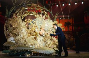 Dominga Jiménez fue proclamada esta noche Reina de los Mayores del Carnaval 2026