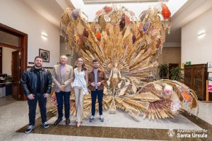 El Ayuntamiento de Santa Úrsula abre sus puertas a la fantasía que triunfó en el Carnaval