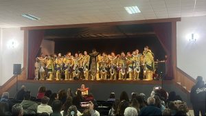 El Carnaval de Tejina desafía a la lluvia y llena de fiesta la plaza durante tres jornadas inolvidables