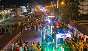 Maspalomas se desborda con una cabalgata de récord tras superar los contratiempos de la borrasca
