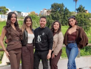 Alexis Santana reúne a su equipo tras el triunfo en el Carnaval 2026