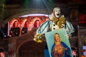 Los Bambones se imponen a Trapaseros y Tiralenguas en la carrera por ser la mejor murga de Canarias