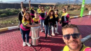 K’nadum hace vibrar la XXIV Medio Maratón de Las Galletas al ritmo de la batucada