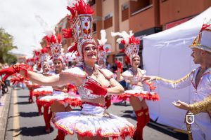 Récord de asistencia en el Día Happy Candelaria 2026: más de 6.000 personas tiñen la Rambla de Los Menceyes