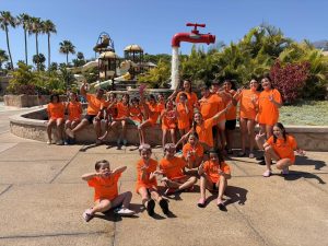 La murga infantil Los Tiralengüines despide la temporada con una jornada de convivencia en Aqualand Costa Adeje