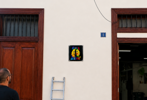 Sabor Isleño identifica oficialmente su local con una placa en la calle La Noria
