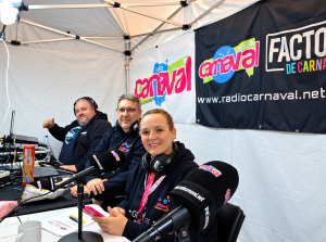 Vinilos, casetes y recuerdos: el tesoro histórico que protege Radio Carnaval